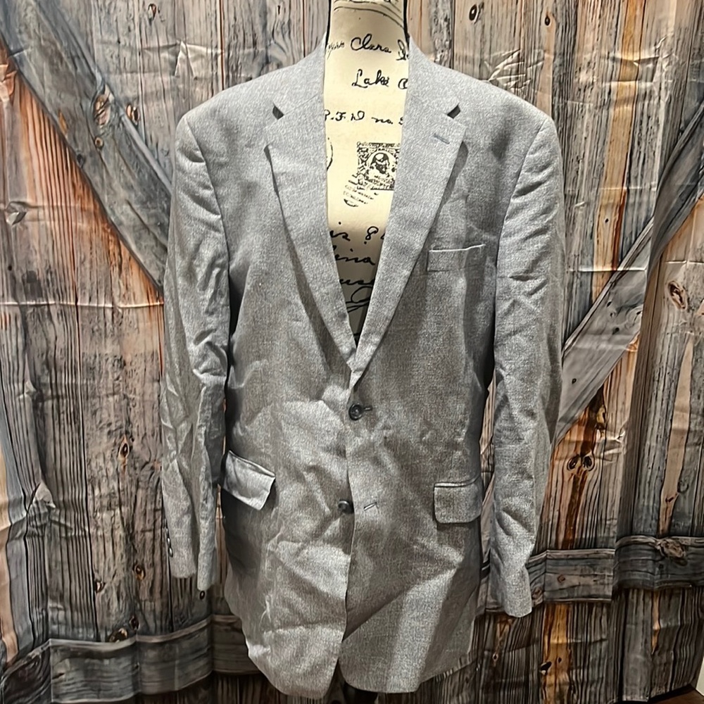 JosABank Blazer great for weddings
